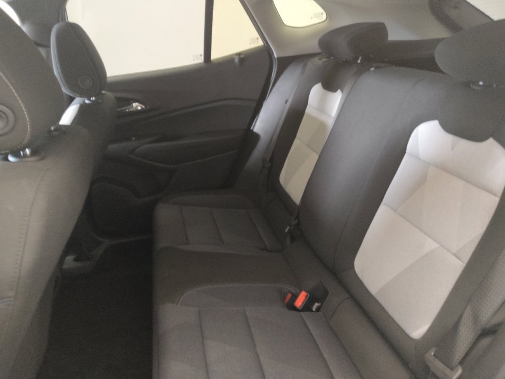 Used 2025 Chevrolet Trax LS FWD image 18