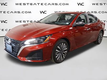 Used 2024 Nissan Altima 2.5 SV
