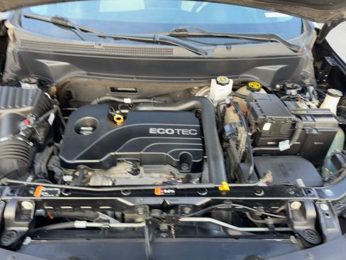 Used 2018 Chevrolet Equinox LS image 35
