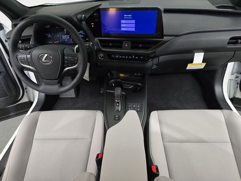 New 2025 Lexus UX 300h AWD image 9