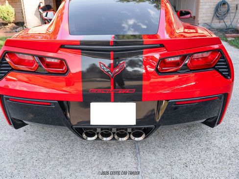 Used 2019 Chevrolet Corvette Stingray Coupe w/ Carbon Flash Badge Package image 92
