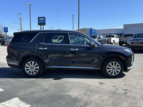 Used 2025 Hyundai Palisade SEL image 2