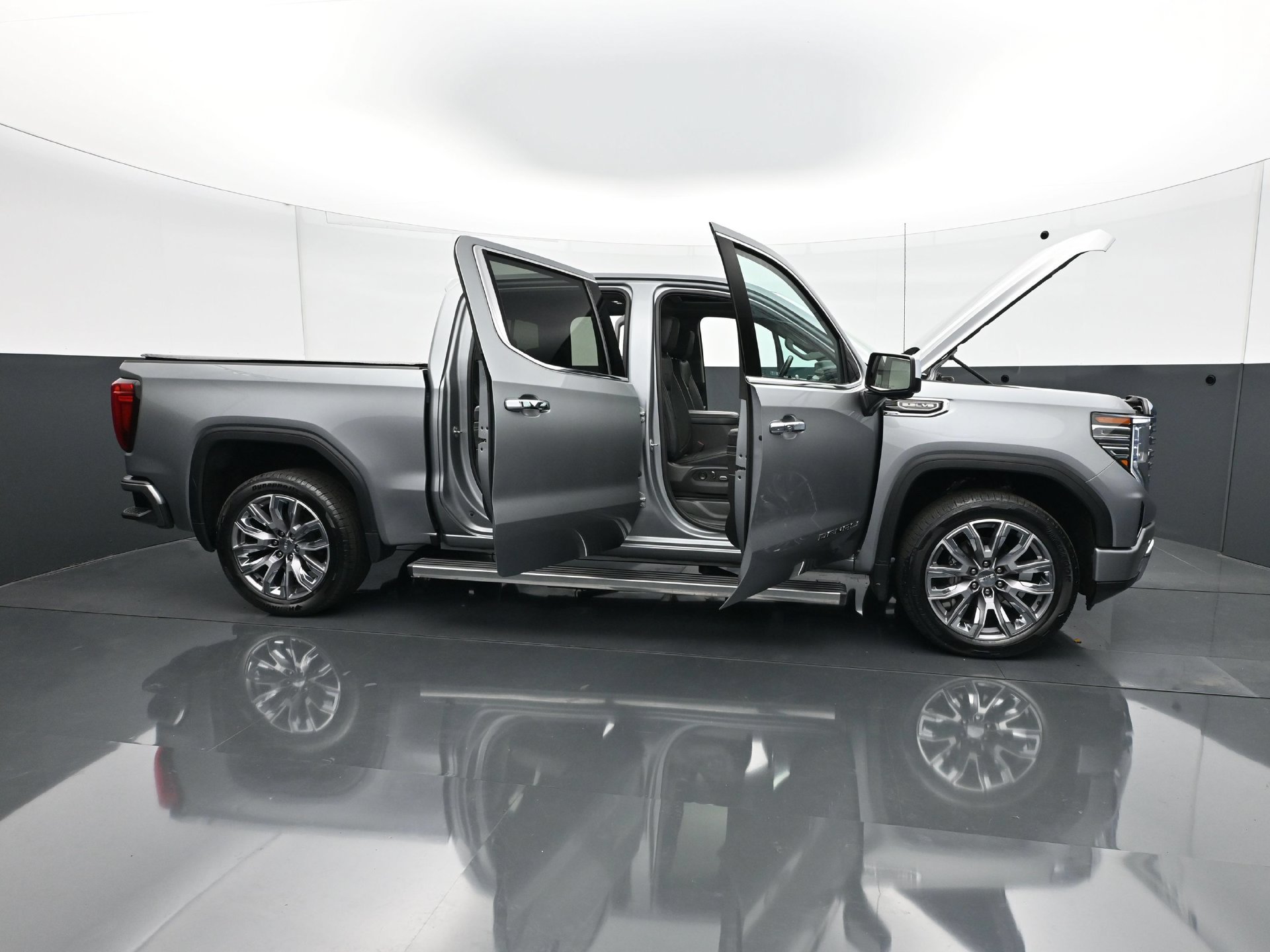 Used 2023 GMC Sierra 1500 Denali w/ Denali Reserve Package AWD/4WD image 33