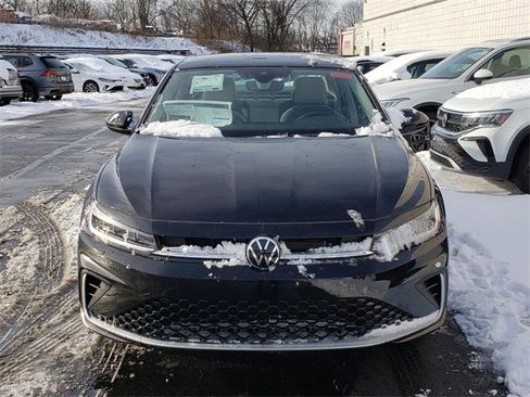 New 2026 Volkswagen Jetta SE image 5