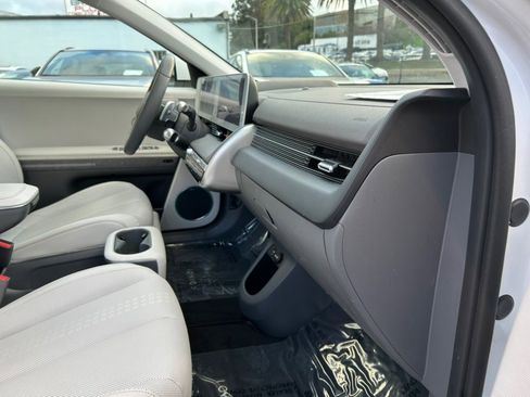 Used 2024 Hyundai Ioniq 5 Limited image 48