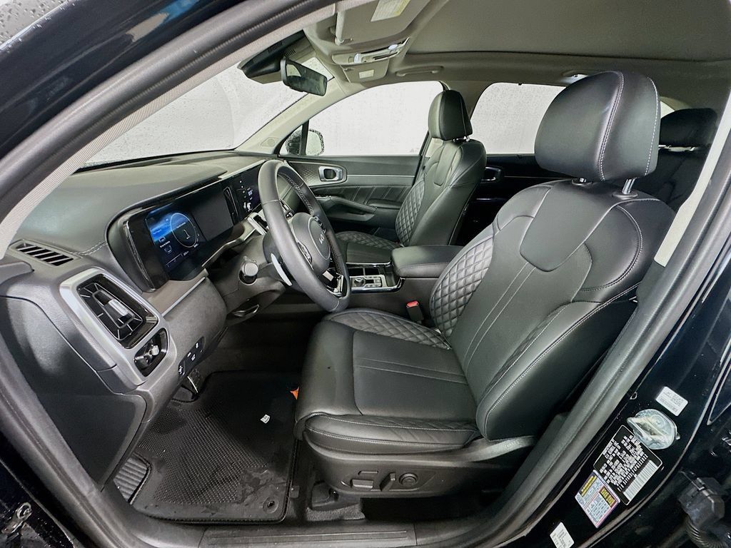 Used 2023 Kia Sorento SX AWD/4WD image 21