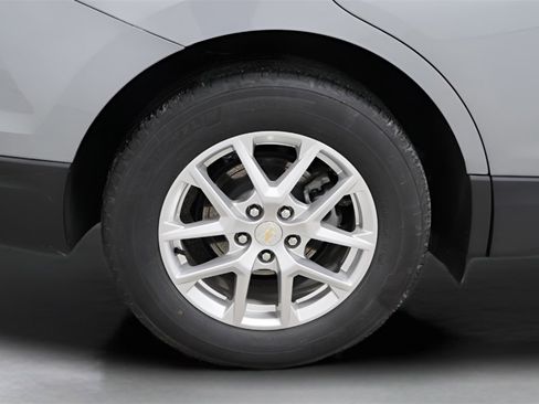 Used 2024 Chevrolet Equinox LT image 33