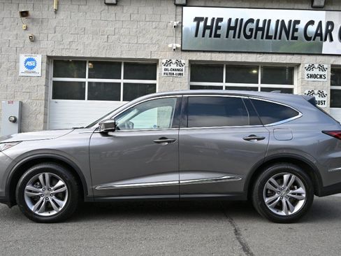 Used 2022 Acura MDX SH-AWD image 3