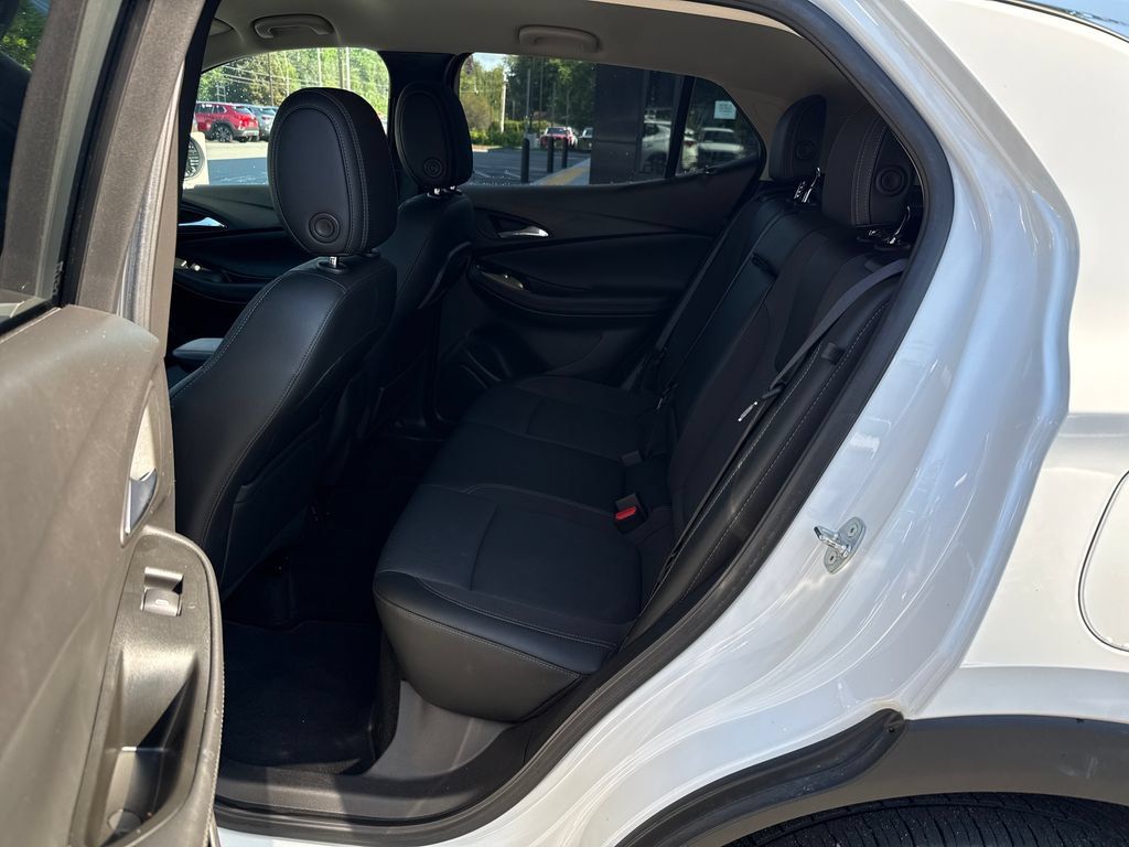 Used 2022 Buick Encore GX Select AWD/4WD image 30