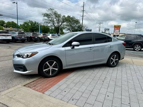 Used 2022 Subaru Impreza 2.0i Premium AWD/4WD image 3