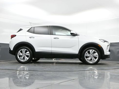 Used 2025 Buick Encore GX Preferred AWD/4WD image 38