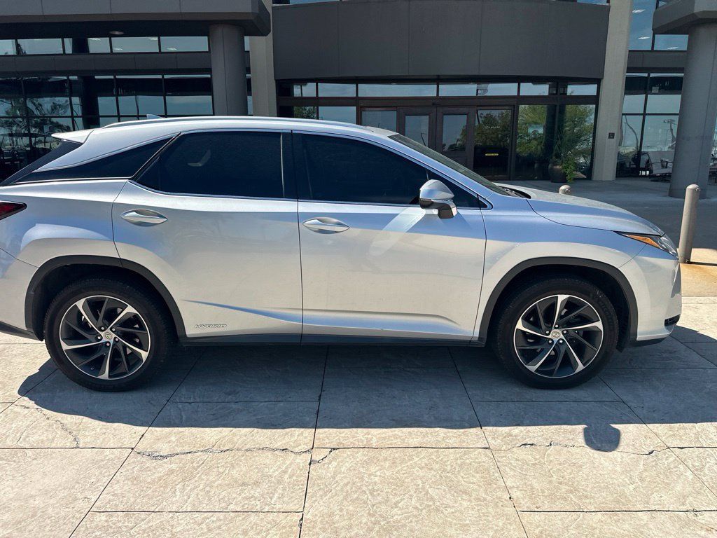 Used 2016 Lexus RX 450h AWD w/ Luxury Package image 4