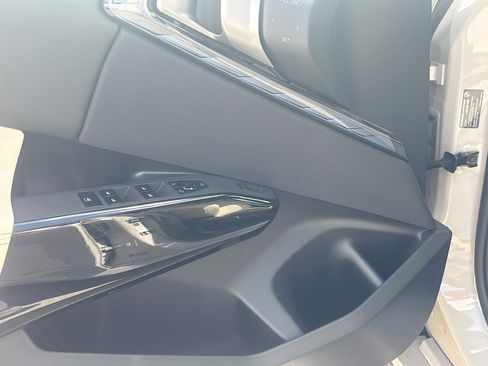 New 2026 BMW X3 xDrive30 w/ Premium Package image 24