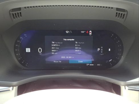 Used 2023 Volvo XC60 B5 Core FWD image 21