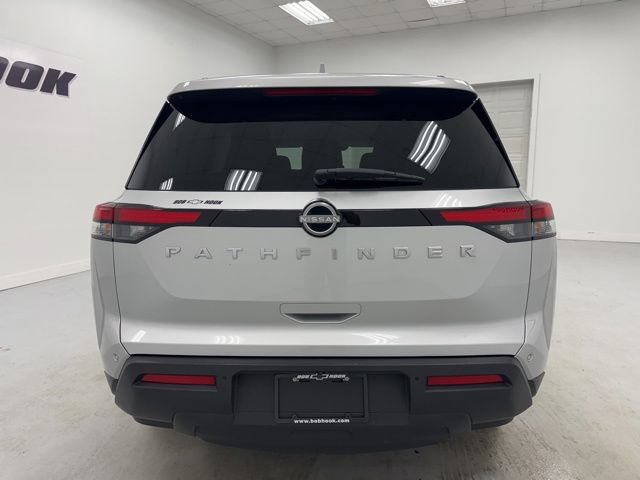 Used 2025 Nissan Pathfinder SV FWD image 6
