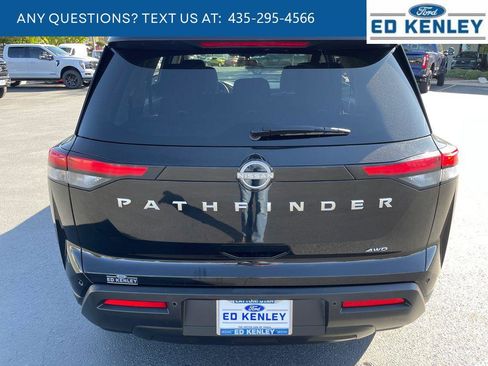 Used 2024 Nissan Pathfinder S AWD/4WD image 30