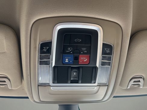 Used 2022 RAM 2500 Limited AWD/4WD image 35