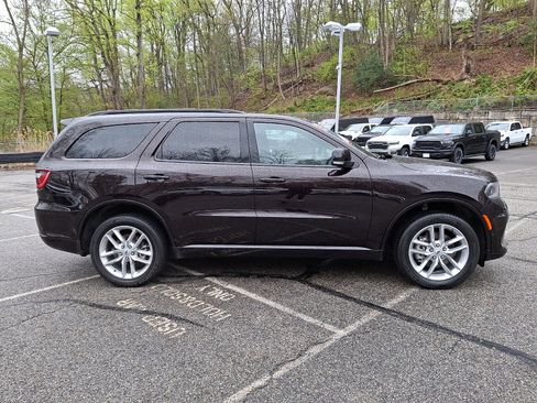 Certified 2025 Dodge Durango GT AWD/4WD image 8