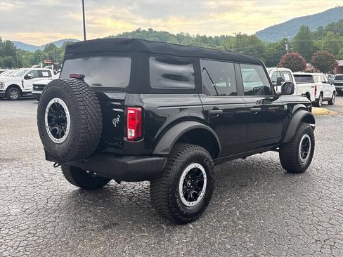 Used 2023 Ford Bronco Big Bend w/ Sasquatch Package AWD/4WD image 8