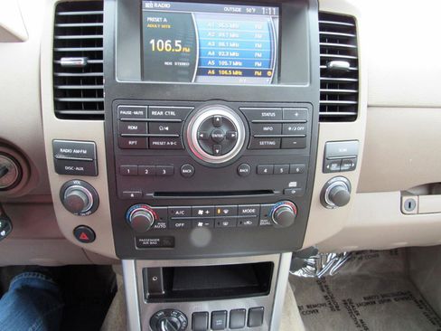Used 2011 Nissan Pathfinder SV w/ Protection Pkg AWD/4WD image 19