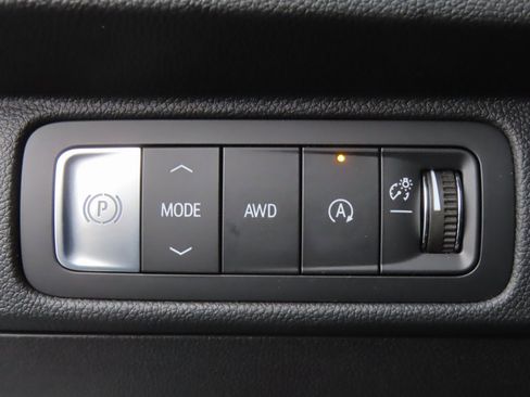 New 2026 Chevrolet Traverse RS w/ LPO, Floor Liner Package image 15