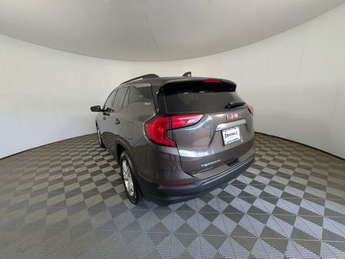 Used 2019 GMC Terrain SLE w/ Driver Convenience Package FWD image 10