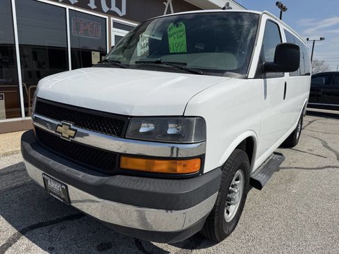 Used 2017 Chevrolet Express 3500 LT w/ LT Preferred Equipment Group image 1