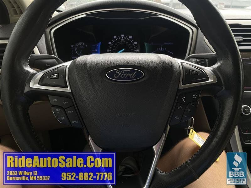 Used 2013 Ford Fusion SE FWD image 19