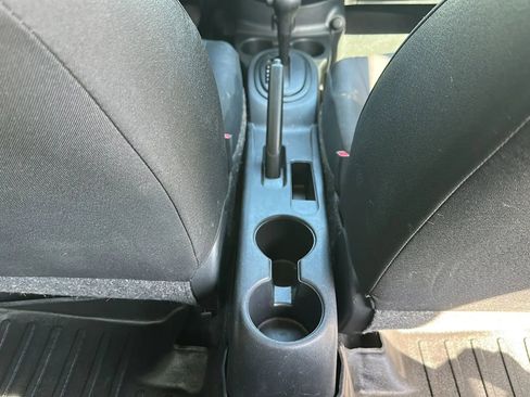 Used 2017 Nissan Versa S Plus image 30