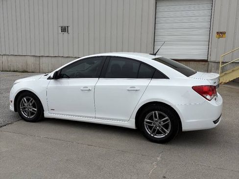 Used 2014 Chevrolet Cruze LT w/ RS Package FWD image 6