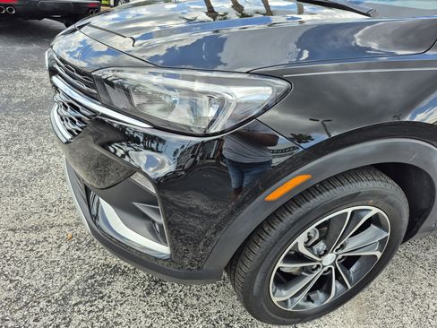 Used 2023 Buick Encore GX Select FWD image 9
