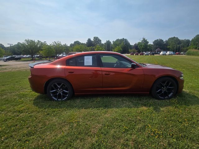 Used 2020 Dodge Charger SXT w/ Blacktop Package RWD image 27