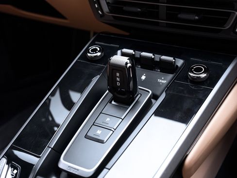 Used 2021 Porsche 911 Carrera S image 38