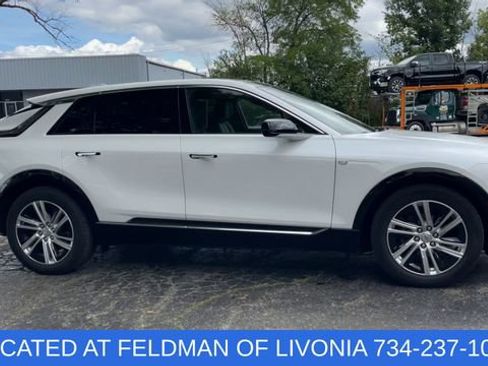 Used 2024 Cadillac Lyriq Tech w/ Driver Assist Package AWD/4WD image 9