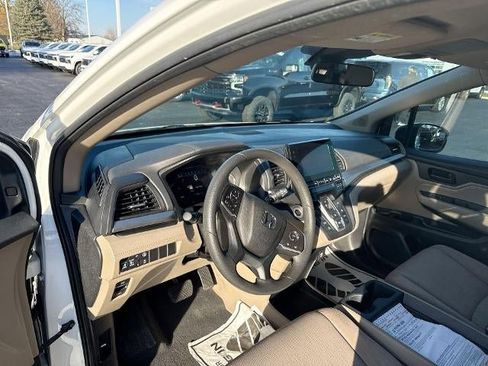 Used 2021 Honda Odyssey EX image 10