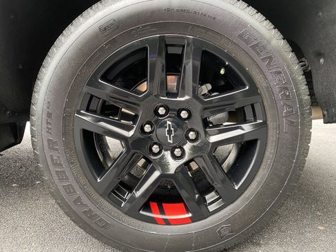 Used 2024 Chevrolet Silverado 1500 RST w/ Redline Edition AWD/4WD image 45