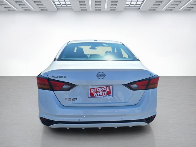 Used 2025 Nissan Altima 2.5 SV FWD image 33