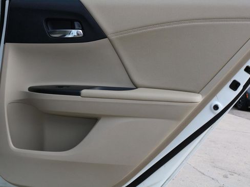 Used 2013 Honda Accord EX image 36