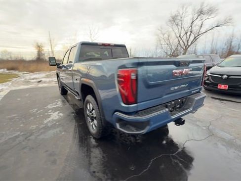 Used 2025 GMC Sierra 2500 Denali w/ Denali Reserve Package image 7