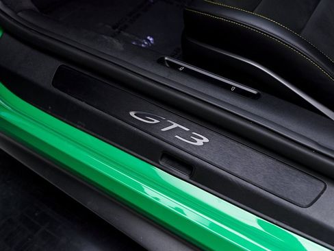 Used 2022 Porsche 911 GT3 image 40