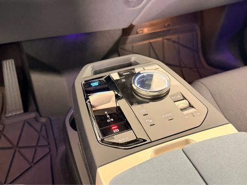 Used 2025 BMW iX xDrive50 w/ Convenience Package image 14