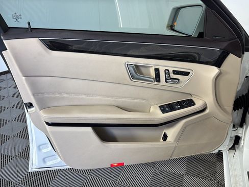 Used 2014 Mercedes-Benz E 350 Sedan image 14