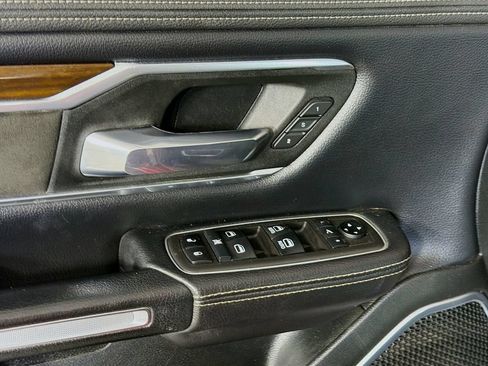 Used 2021 RAM 1500 Laramie AWD/4WD image 17