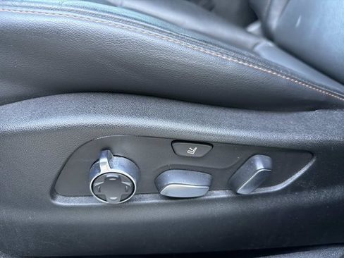 Used 2023 Cadillac XT4 Sport FWD image 11