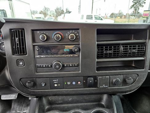 Used 2021 Chevrolet Express 3500 w/ Power Convenience Package image 36