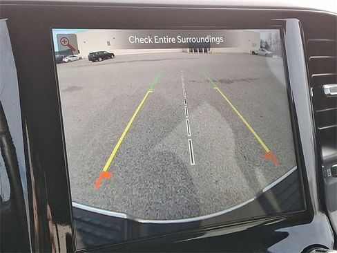 Used 2024 RAM 2500 Tradesman w/ Chrome Appearance Group image 4