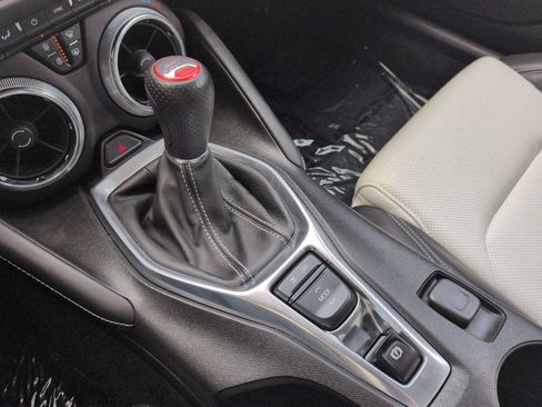 Used 2016 Chevrolet Camaro SS RWD image 32