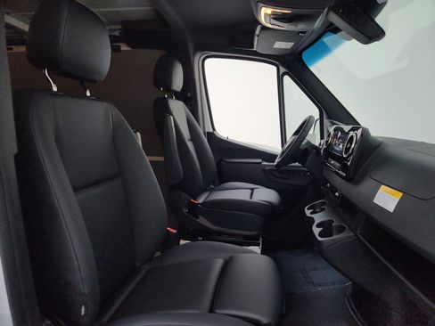New 2026 Mercedes-Benz Sprinter 2500 image 12