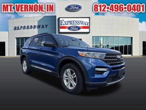 Used 2023 Ford Explorer XLT w/ Equipment Group 202A AWD/4WD image 6