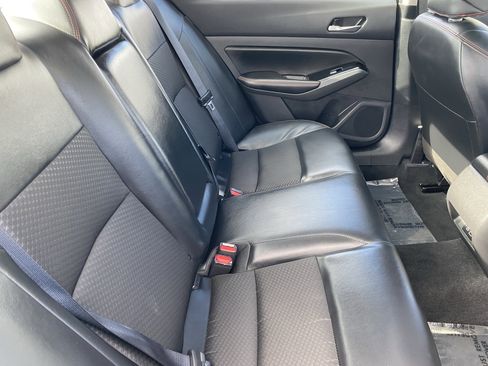 Used 2025 Nissan Altima 2.5 SR image 11